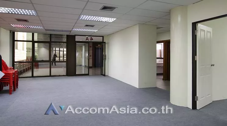 12  Office Space For Rent in Phaholyothin ,Bangkok MRT Phahon Yothin at Viwatchai Building AA14243